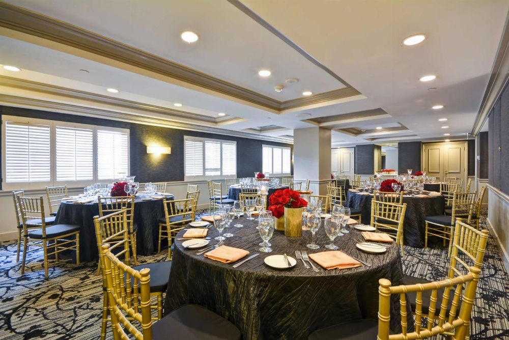 Hilton Checkers Los Angeles Main image