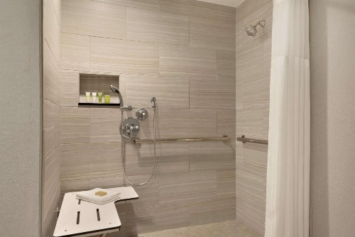 Hilton Checkers Los Angeles image 20