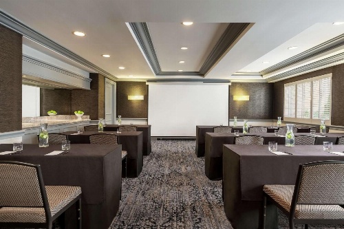 Hilton Checkers Los Angeles image 3