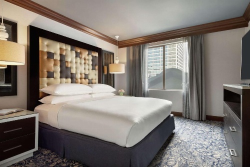 Hilton Checkers Los Angeles image 37